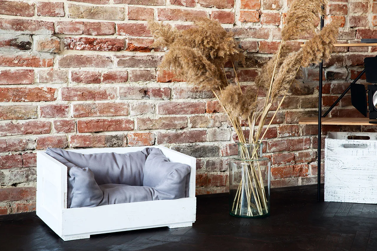 Katzenbett "Kitty" in weißem Holz mit Kissen 60x40x30cm