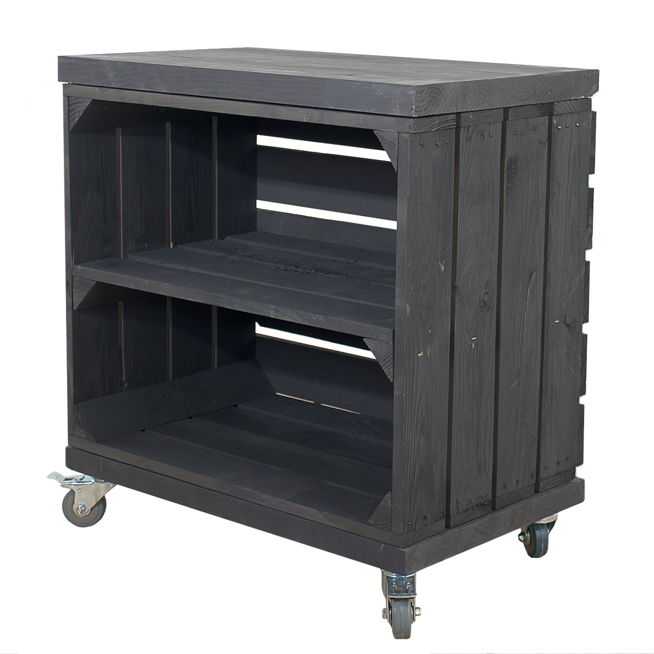 Regal aus einer schwarzen Obstkiste mit einem Mittelbrett und zwei Bohlenbrettern in Schwarz, auf Rollen 53x50x30cm Regal aus einer schwarzen Obstkiste mit einem Mittelbrett und zwei Bohlenbrettern in Schwarz, auf Rollen 53x50x30cm