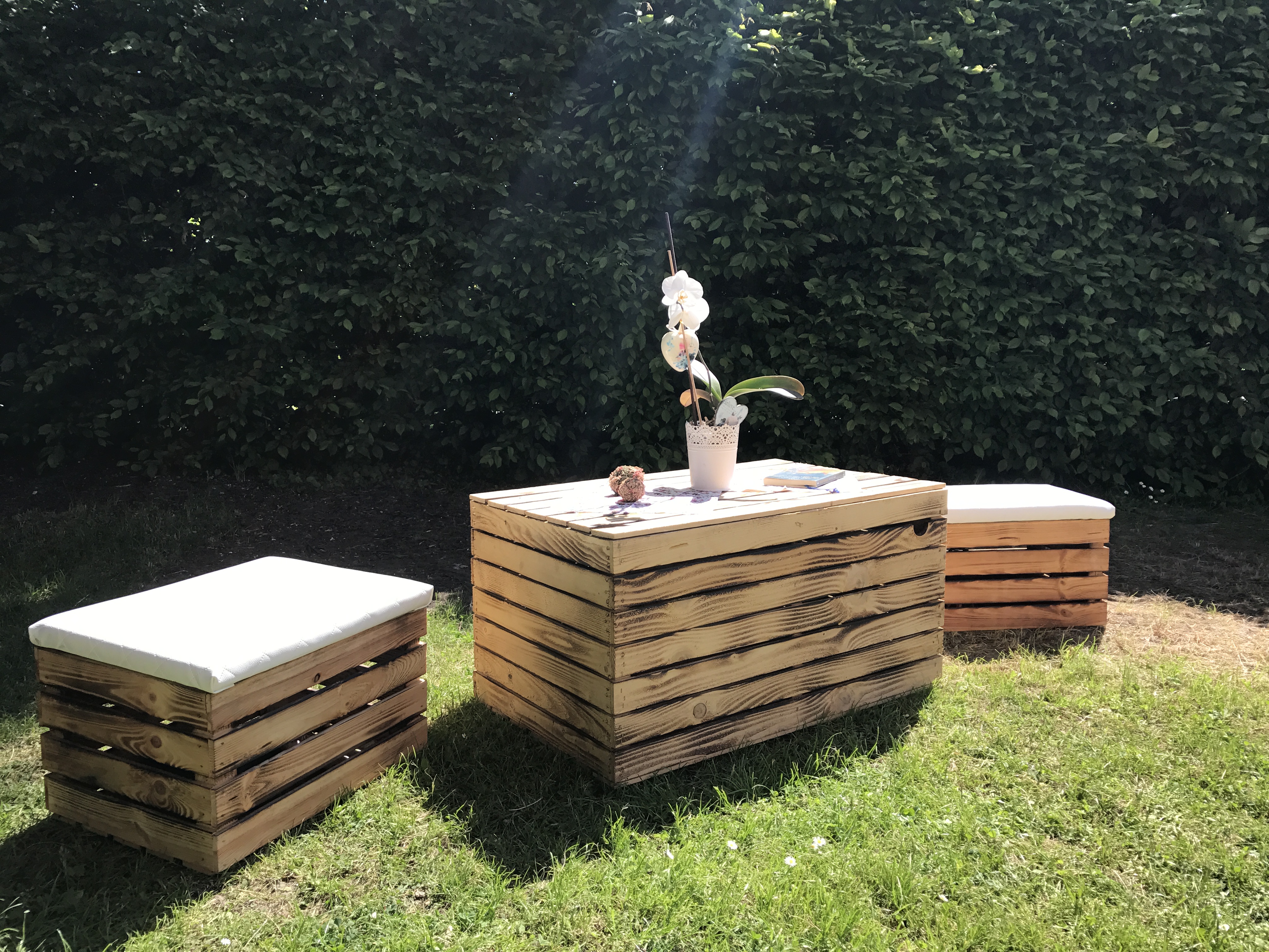Neue Holztruhe geflammt *groß* 80x50x39cm
