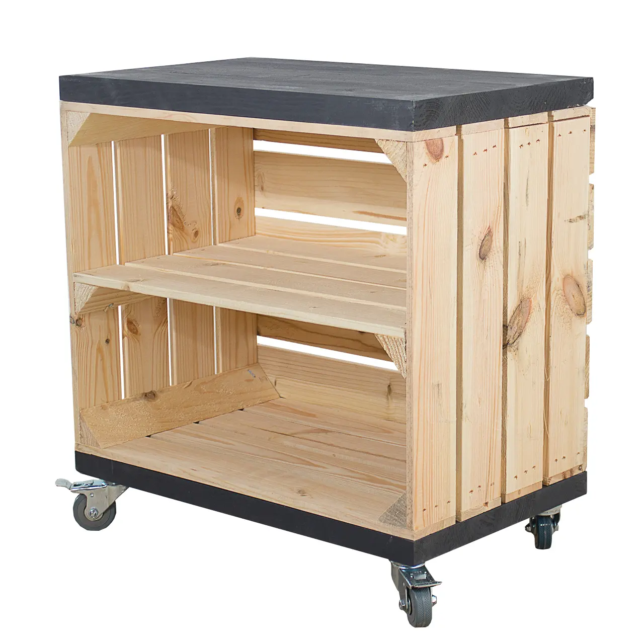 Regal aus einer Obstkiste im Naturton mit einem Mittelbrett und zwei Bohlenbrettern in ShabbySchwarz, auf Rollen 53x50x30cm