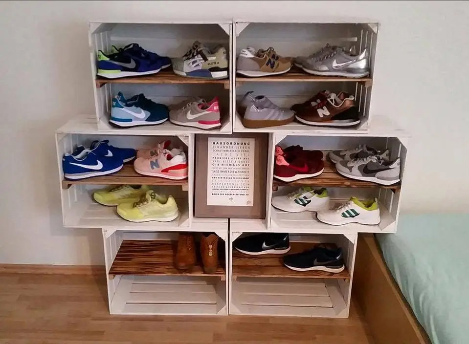 Weiße Holzkiste mit geflammtem Mittelbrett -längs- 50x40x30cm Weiße Holzkiste mit geflammtem Mittelbrett -längs- 50x40x30cm