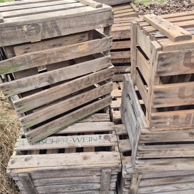 alte Weinkiste WEIN WEIN WEIN 2te Wahl alte Weinkiste WEIN WEIN WEIN 2te Wahl