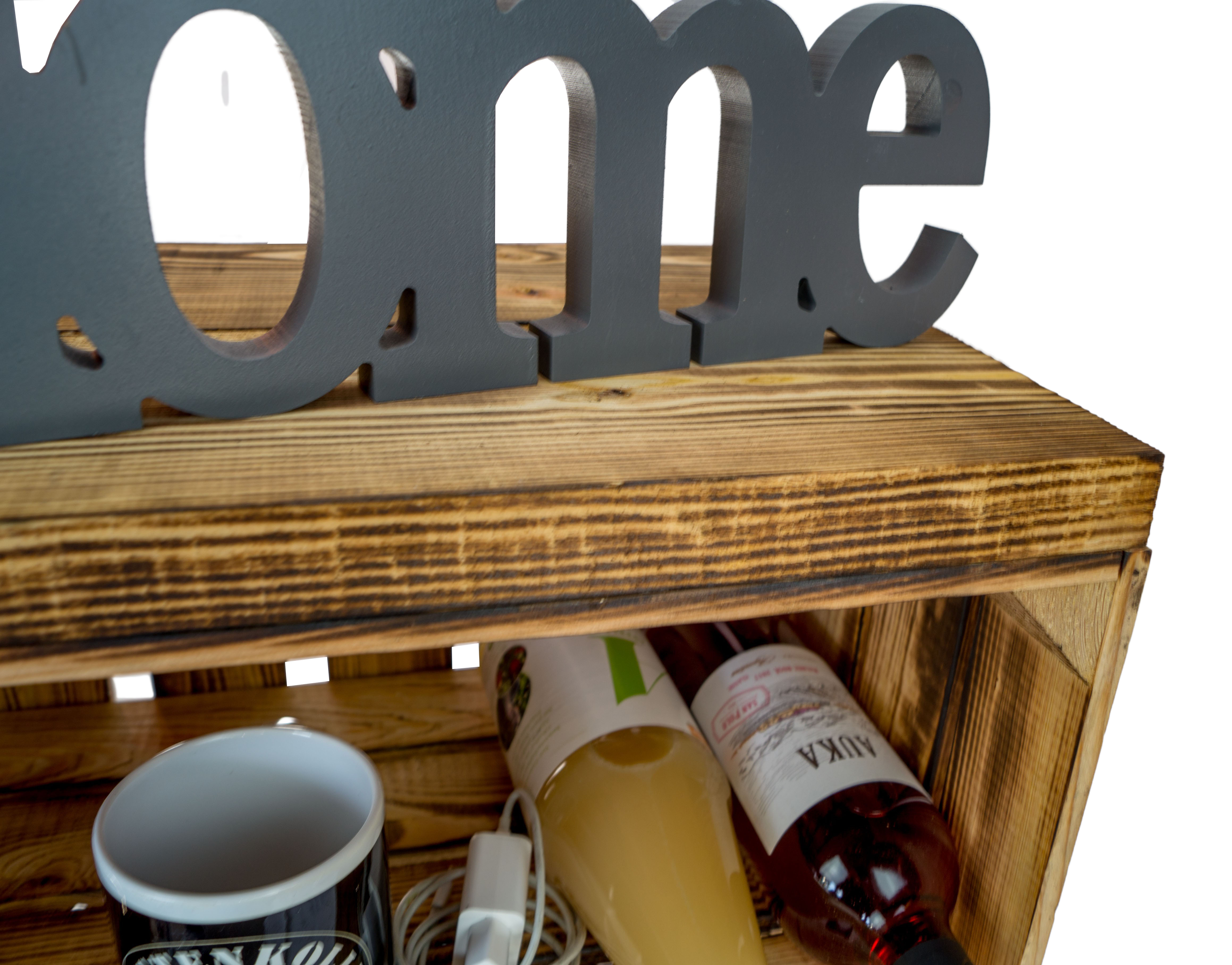 Sitzkiste Anne geflammt Quer Sitzfläche aus dicken geflammten Holzplanken Nachttisch geflammt mit geflammten Holzplanken