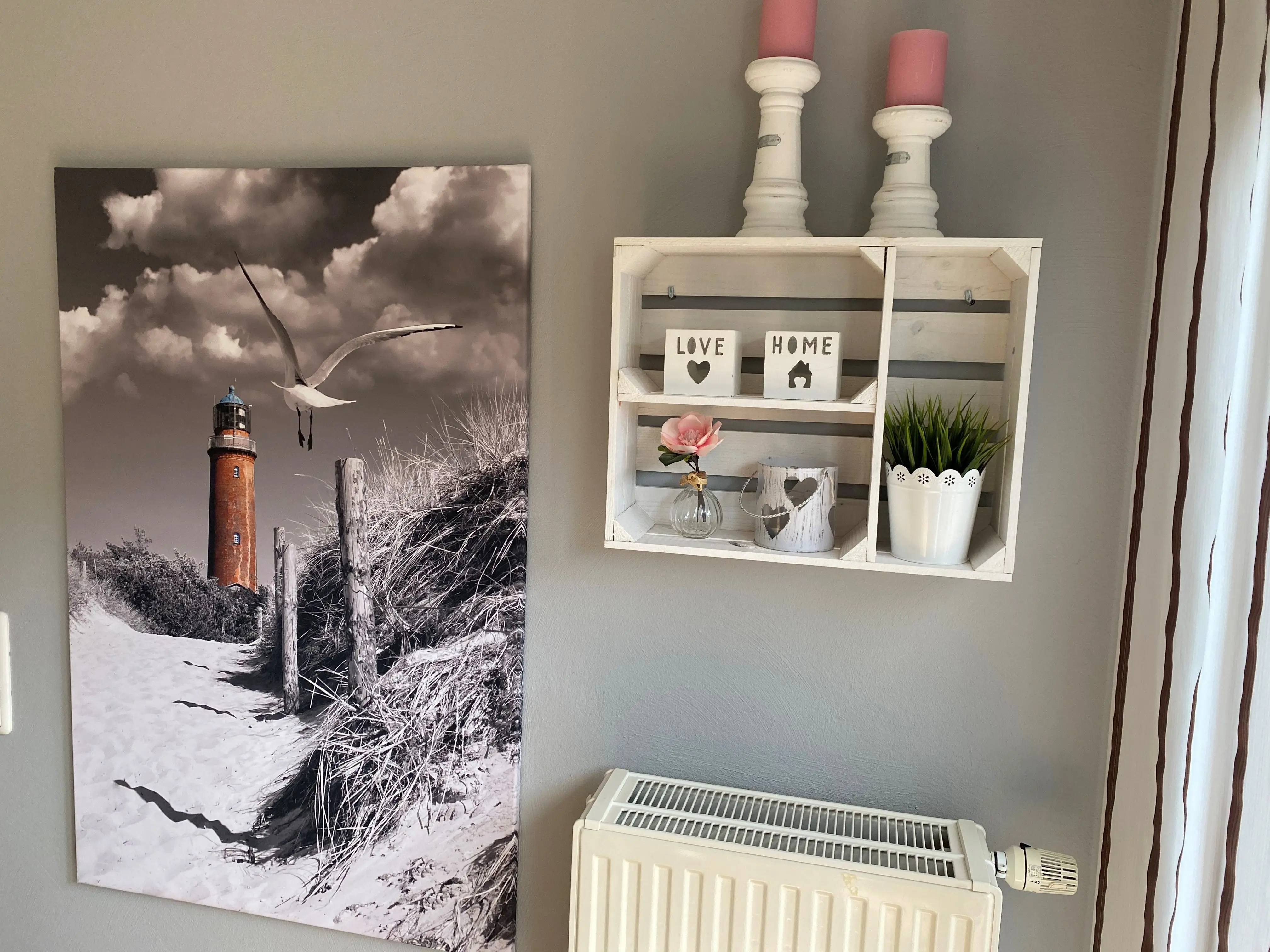 Flache weiße Kiste mit T Trenner 50x40x15cm