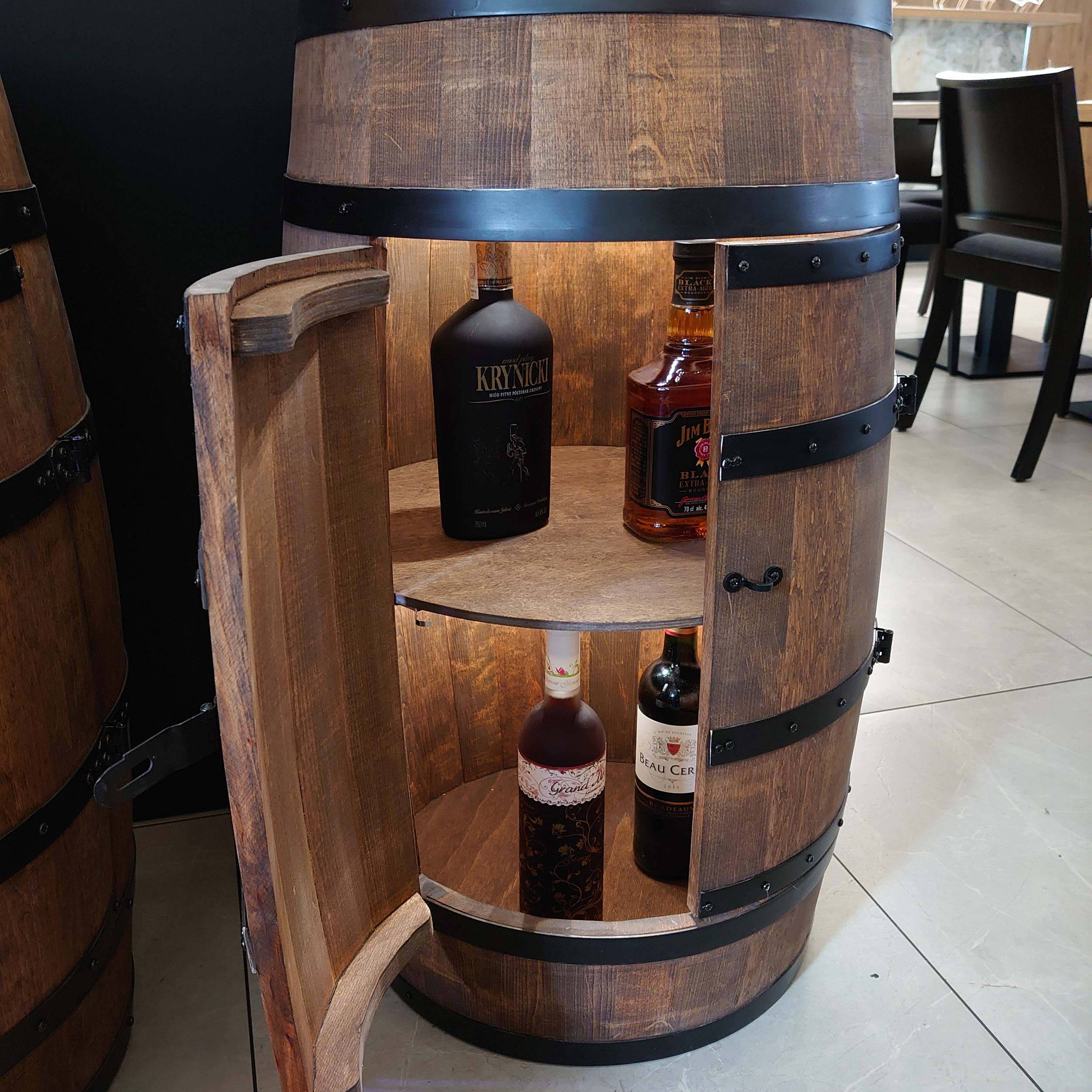Holzfass mit Türen in Farbton Wenge Hausbar mit LED – Weinregal & Flaschenständer, Bar oder Partykeller – ca. 80 cm LED Einfarbig Holzfass mit Türen in Farbton Wenge Hausbar mit LED – Weinregal & Flaschenständer, Bar oder Partykeller – ca. 80 cm LED Einfarbig