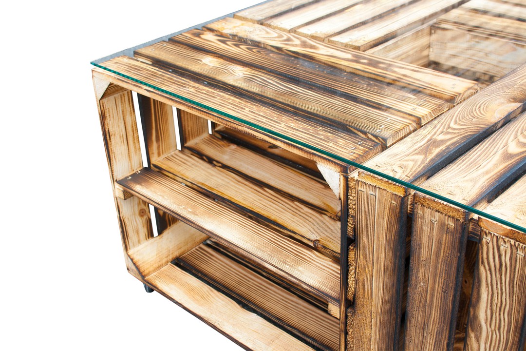 Tisch aus geflammten Schuhkisten - ohne Glas - 81x81x44cm
