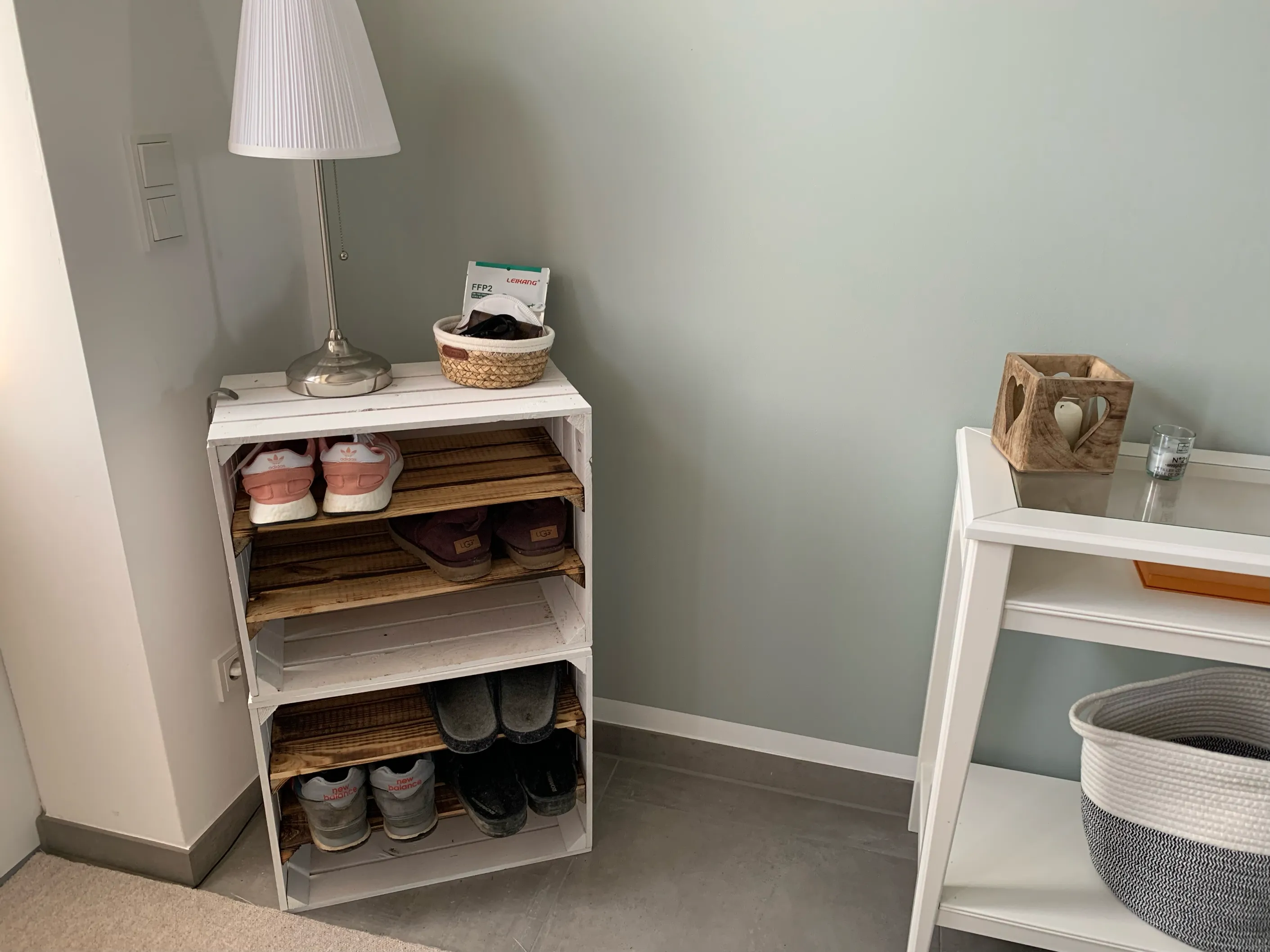 Regalkiste WEIß "Johanna" doppelt geflammt LÄNGS