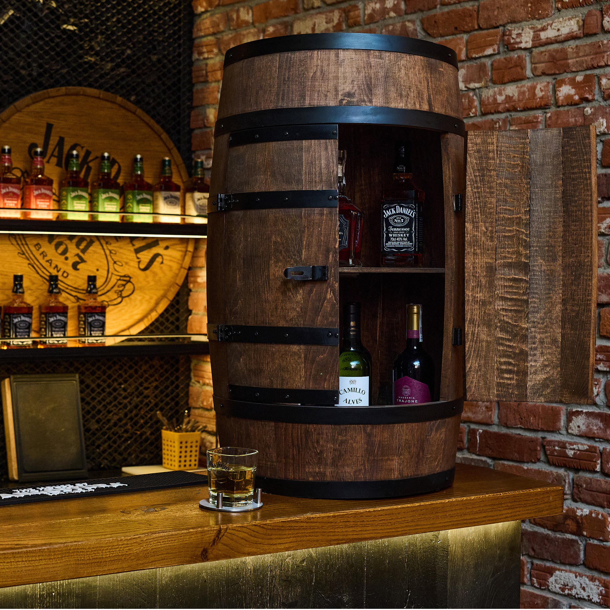 Holzfass mit Türen in Farbton Wenge Hausbar mit LED – Weinregal & Flaschenständer, Bar oder Partykeller – ca. 80 cm Ohne LED Holzfass mit Türen in Farbton Wenge Hausbar mit LED – Weinregal & Flaschenständer, Bar oder Partykeller – ca. 80 cm Ohne LED
